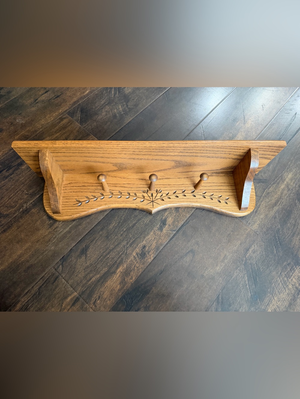 24” Solid wood shelf wheat pattern and 3 hanging hooks